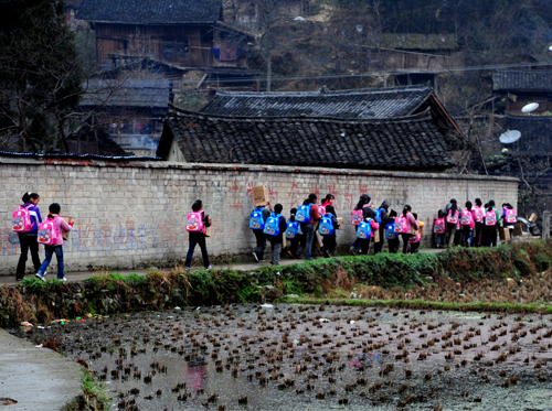 爱心包裹圆梦2012-正版高清视频在线观看-奇艺