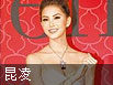 昆凌爆乳亮相为珠宝站台 羞称和周杰伦只是朋友